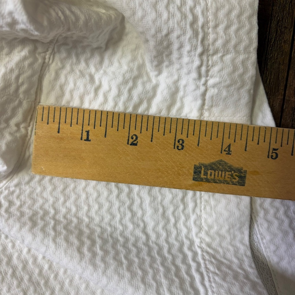 Lilly Pulitzer Callahan Shorts Resort White Seersucker Textured NWT Womens 12 - Picture 8 of 8